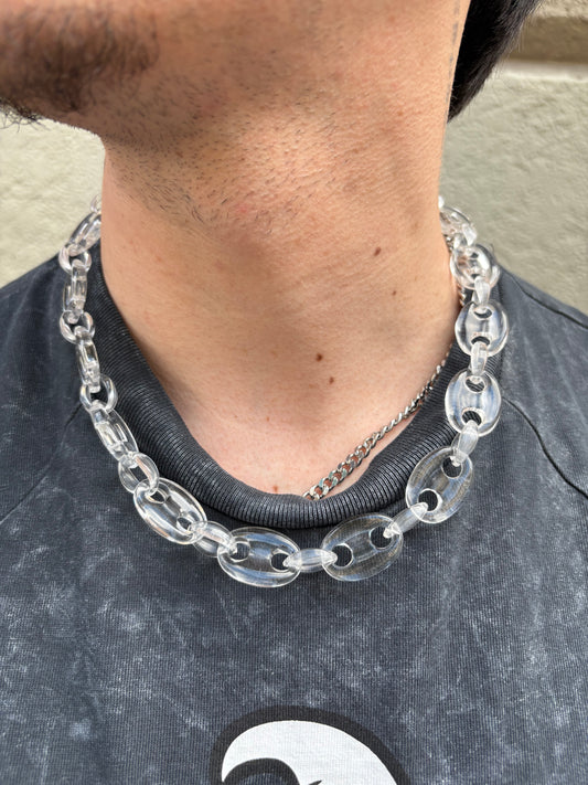 Collar ‘I’ am invisible’