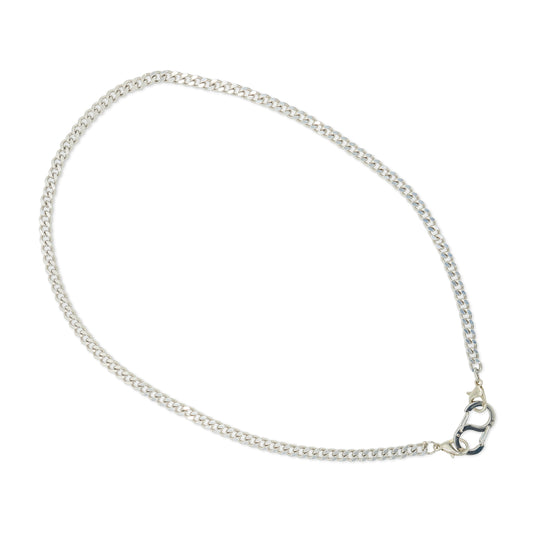 Collar de acero ‘simple but effective’